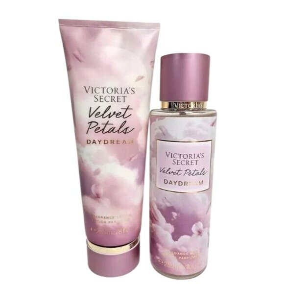 Victorias Secret Velvet Petals Daydream Fragrance Lotion & Mist Set 8 Fl Oz Each - Picture 1 of 1